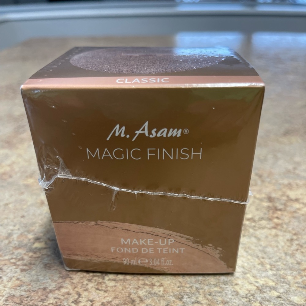 New in box- M. Asam Magic Finish  Mousse – 4in1 Primer, Foundation, Make-up